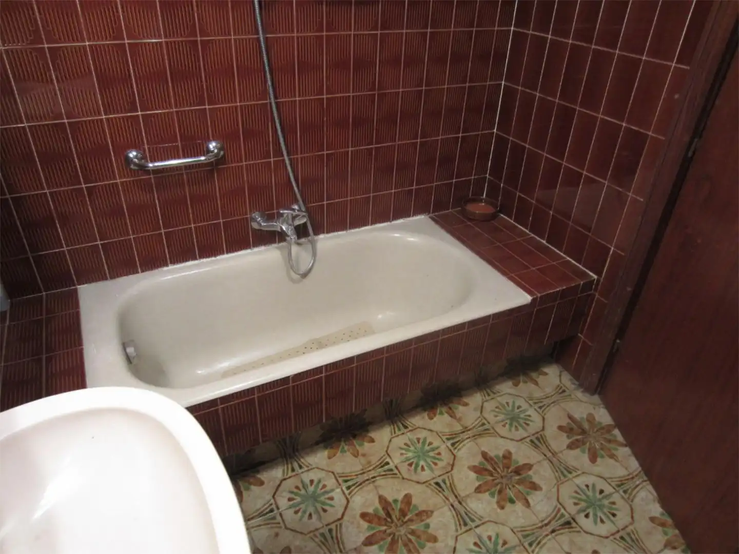 Piso en venta en Plaza Leonor de la Vega, 2, El Parque - Zapatón Baño de Piso en venta en Torrelavega con Terraza y Balcón
