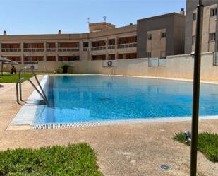 Piscina de Apartament en venda en Roquetas de Mar amb Aire condicionat, Terrassa i Piscina