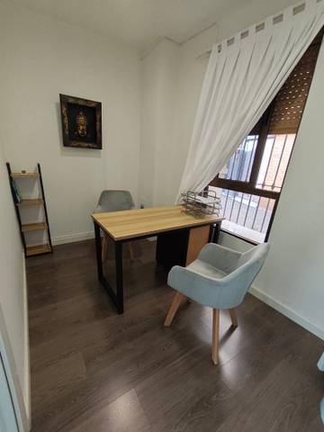 Local comercial en Alquiler en Calle Milano Plomizo, 45 en Urbadiez - Entrepuentes