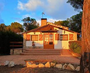 Garten von Haus oder Chalet miete in Mediona mit Heizung, Privatgarten und Abstellraum