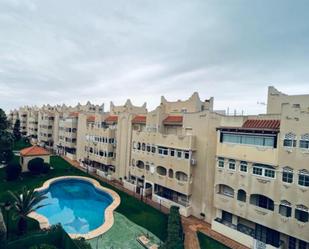 Piscina de Apartament de lloguer en  Almería Capital amb Aire condicionat, Calefacció i Jardí privat