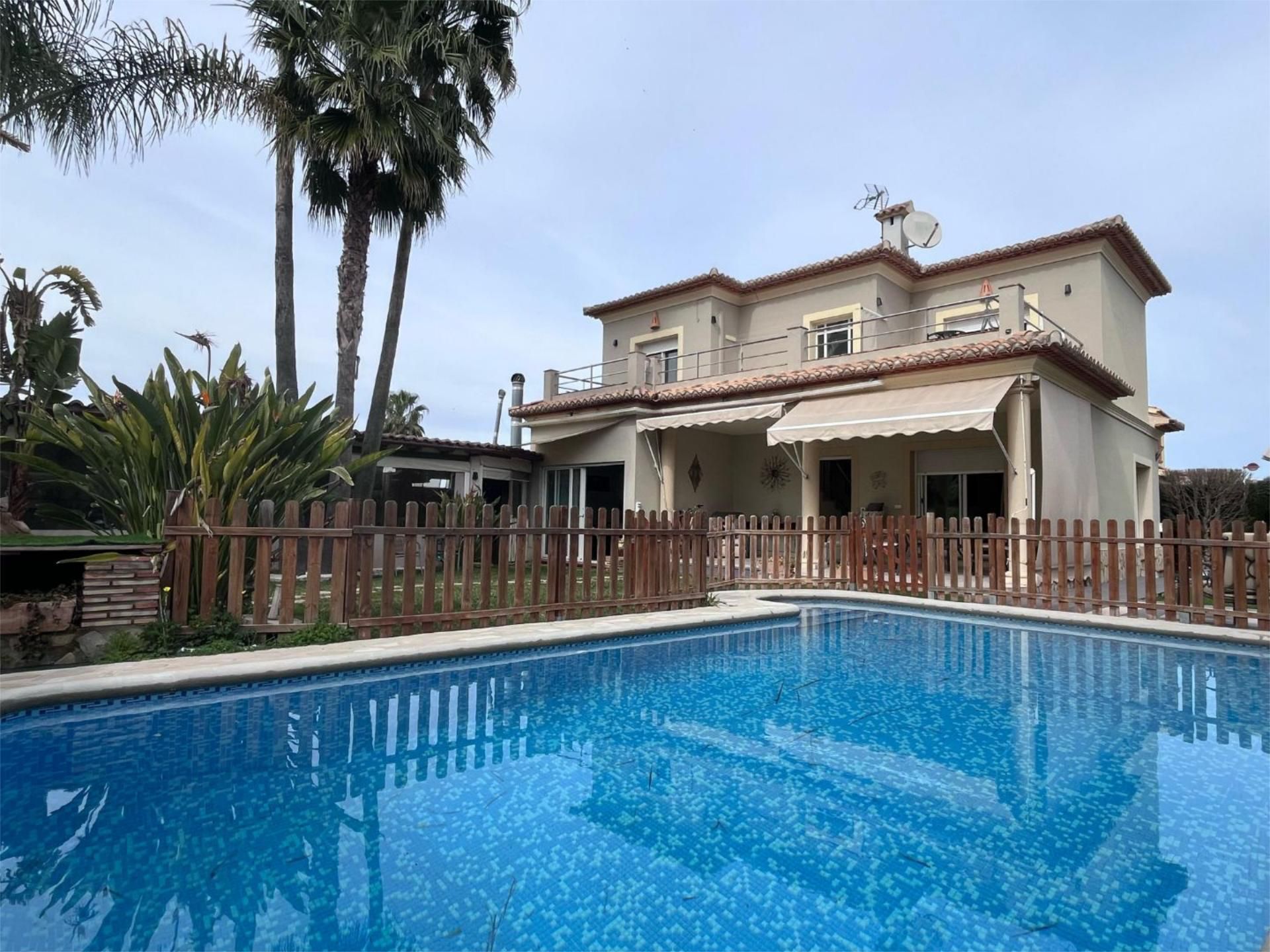 Swimming pool of House or chalet for sale in Els Poblets  with Air Conditioner, Terrace and Swimming Pool