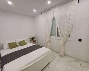 Bedroom of Flat to share in Santa Coloma de Gramenet  with Air Conditioner, Parquet flooring and Furnished