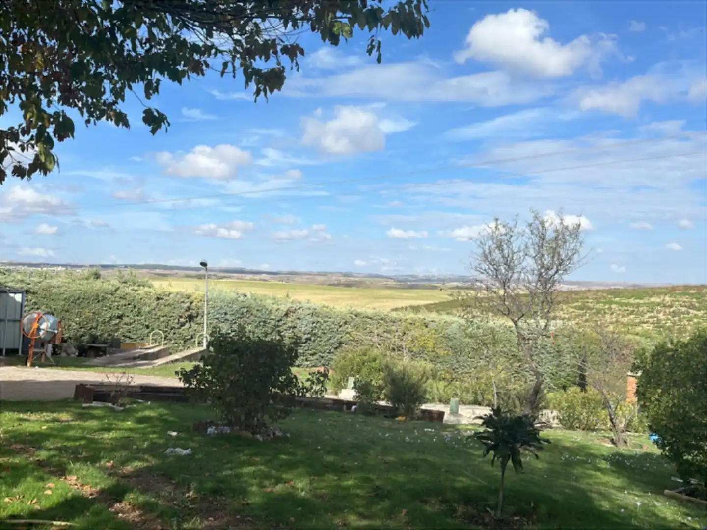 Jardín de Casa o chalet para compartir en Barajas de Melo con Aire acondicionado, Calefacción y Jardín privado