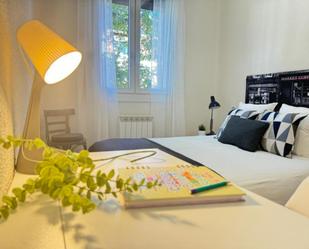 Bedroom of Flat to share in  Pamplona / Iruña