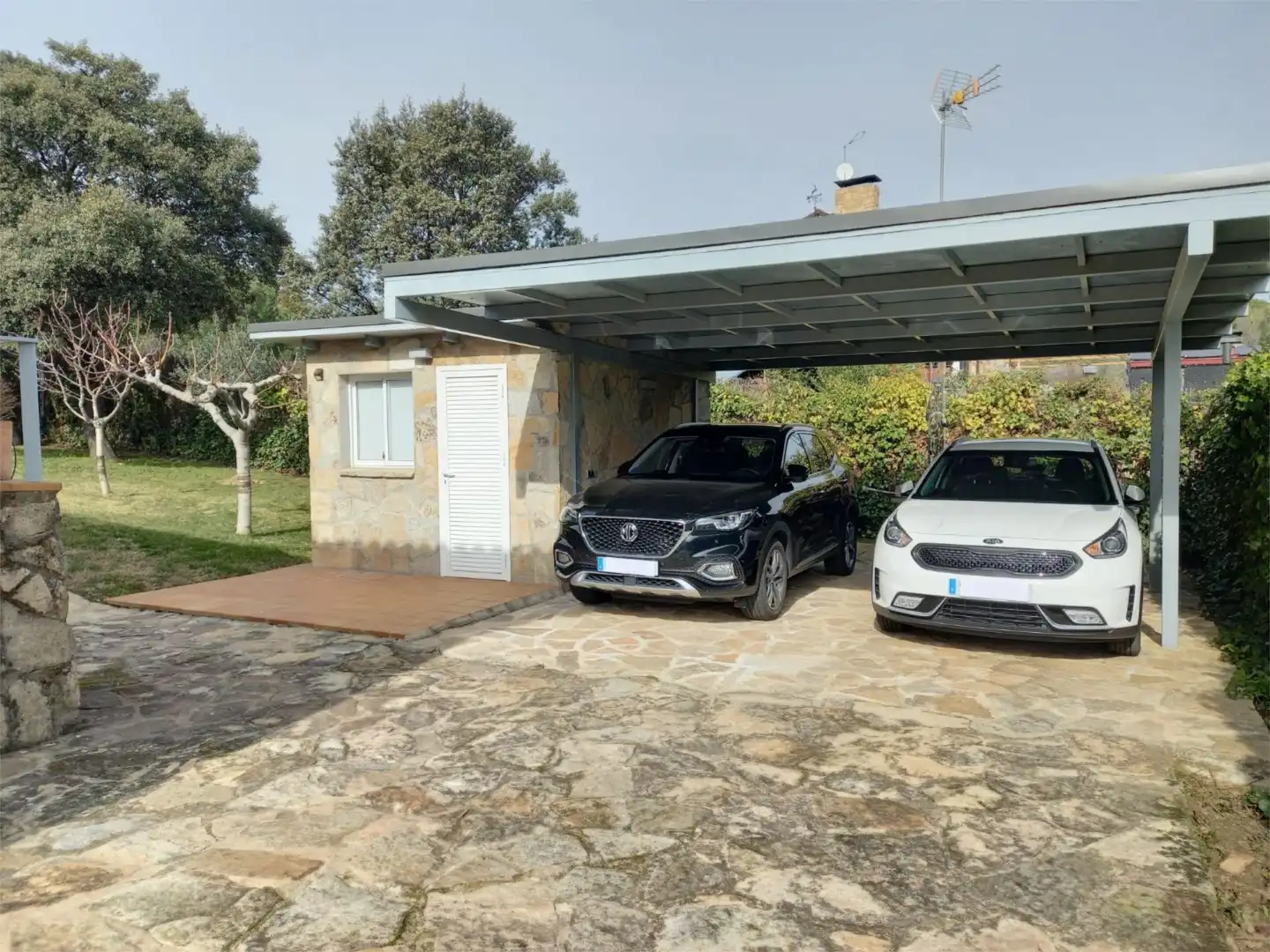 Wohnung zum Verkauf in Avenida Cazadero Real, 344, Pino Alto - Navarredonda Parkplatz von Wohnung zum Verkauf in Valdemorillo mit Klimaanlage, Heizung und Privatgarten