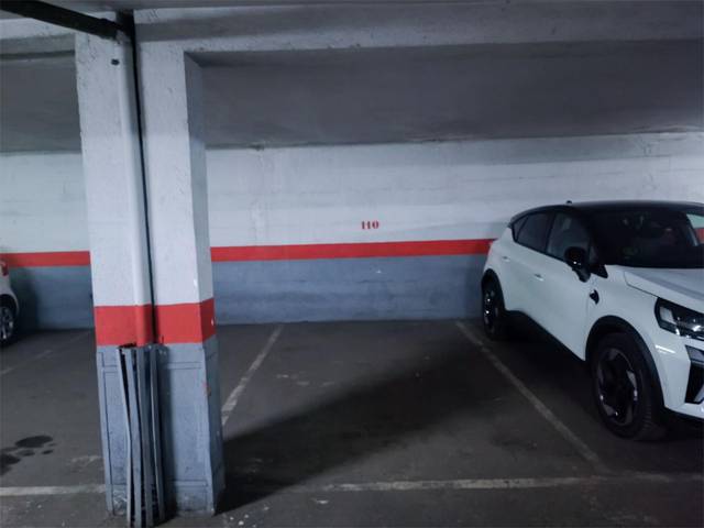 Garaje en Alquiler en Calle de Calidón, 18D en San Juan Bautista