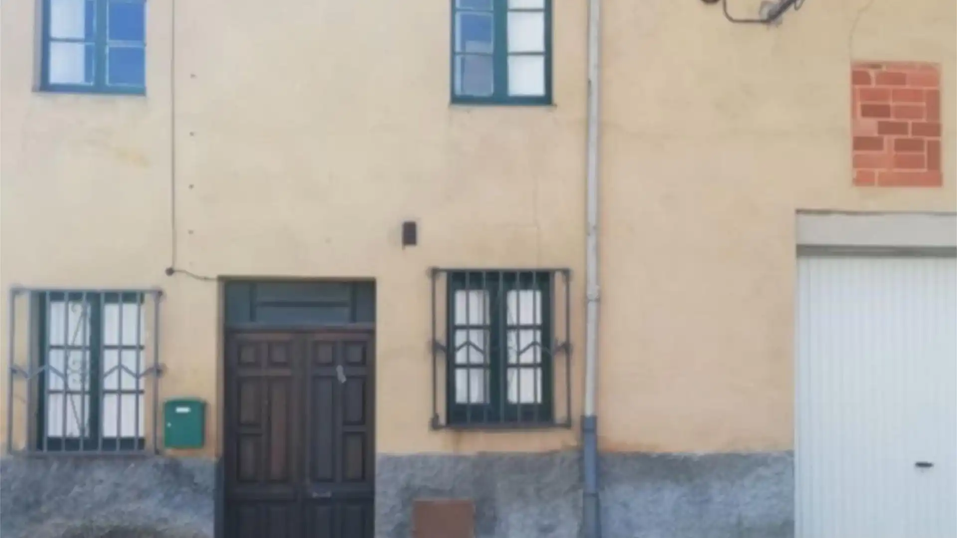 Vista exterior de Piso en venta en La Robla 