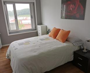 Bedroom of Flat to share in Santiago de Compostela   with Heating, Parquet flooring and Storage room