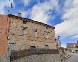 Vista exterior de Casa adosada en venda en Tartanedo amb Terrassa, Traster i Moblat