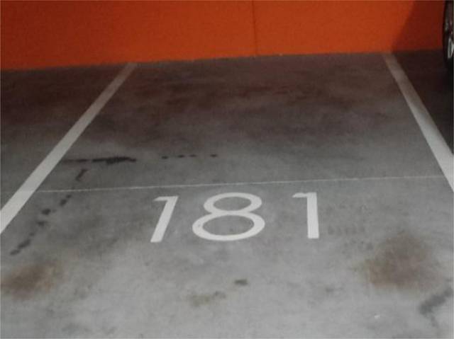 Garaje en Alquiler en Calle de Puente la Reina, 33 en Las Tablas