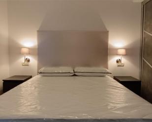 Bedroom of Flat to rent in Algeciras  with Air Conditioner