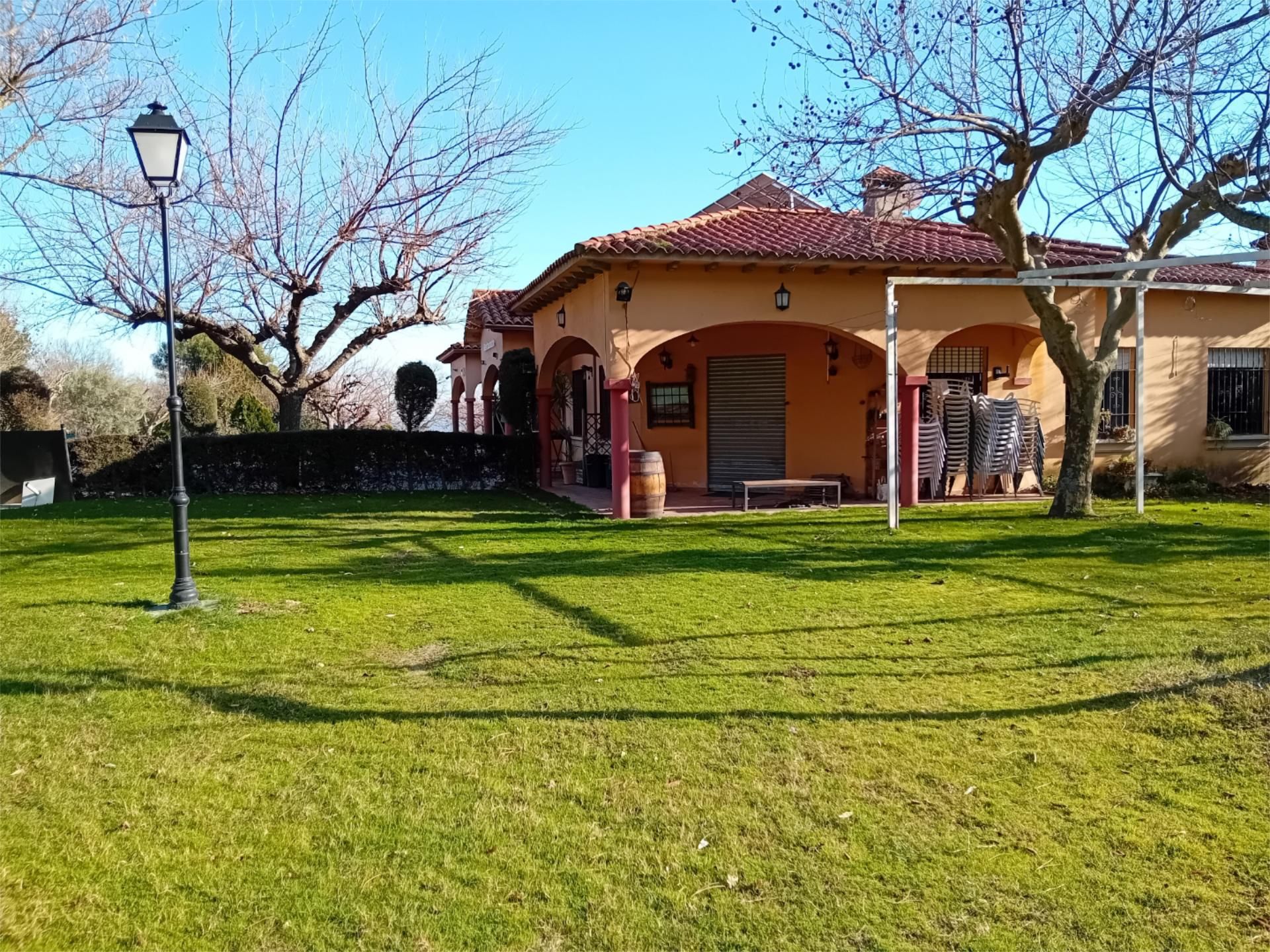 Garten von Geschaftsraum miete in Jarandilla de la Vera mit Klimaanlage und Heizung