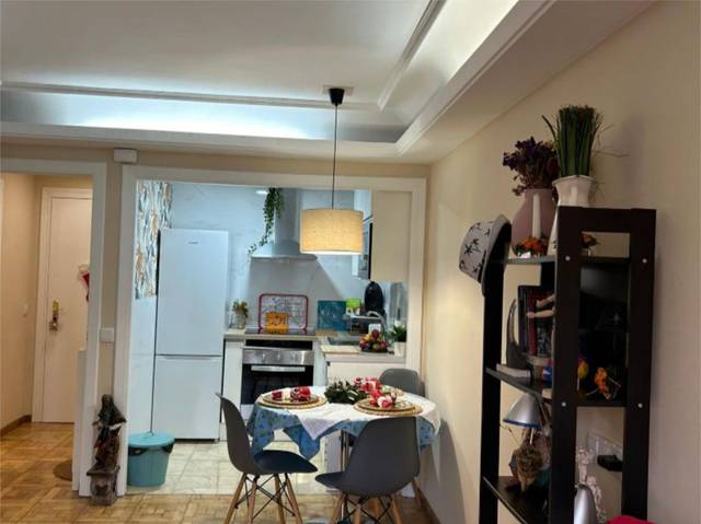 Piso en Alquiler en Carretera Nacional 634, 49 en Salesas - Foncalada - Campoamor