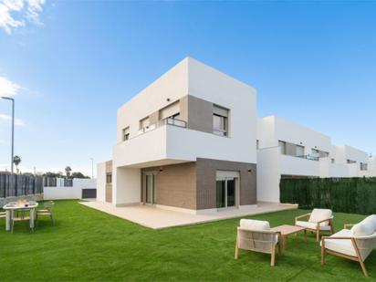 Exterior view of House or chalet for sale in  Sevilla Capital  with Terrace