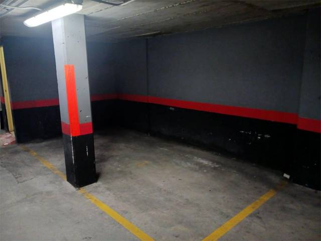 Garaje en Alquiler en Paseo de Santa María de la Cabeza, 13 en Palos de Moguer