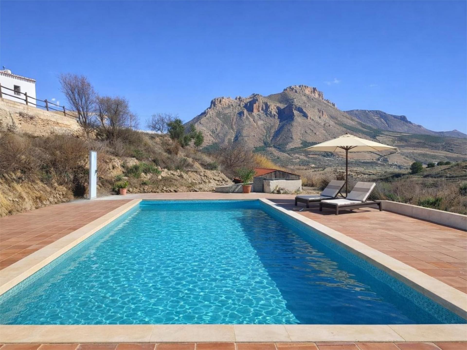 Swimming pool of Flat for rent in Vélez-Blanco  with Air Conditioner, Heating and Private garden