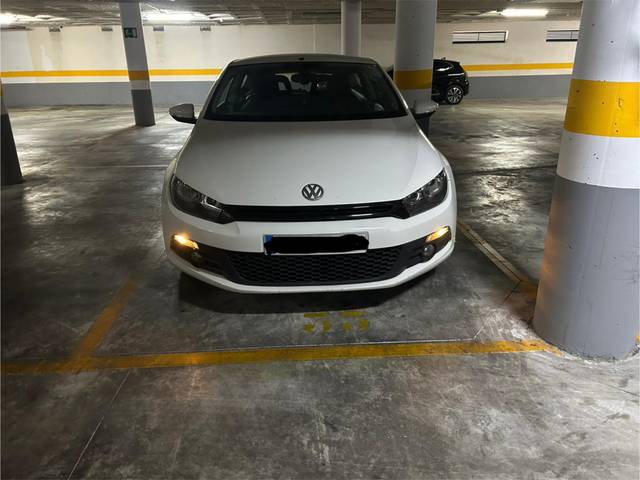 Garaje en Alquiler en Calle de la Bellea del Foc, 6 en Garbinet - Parque de las Avenidas