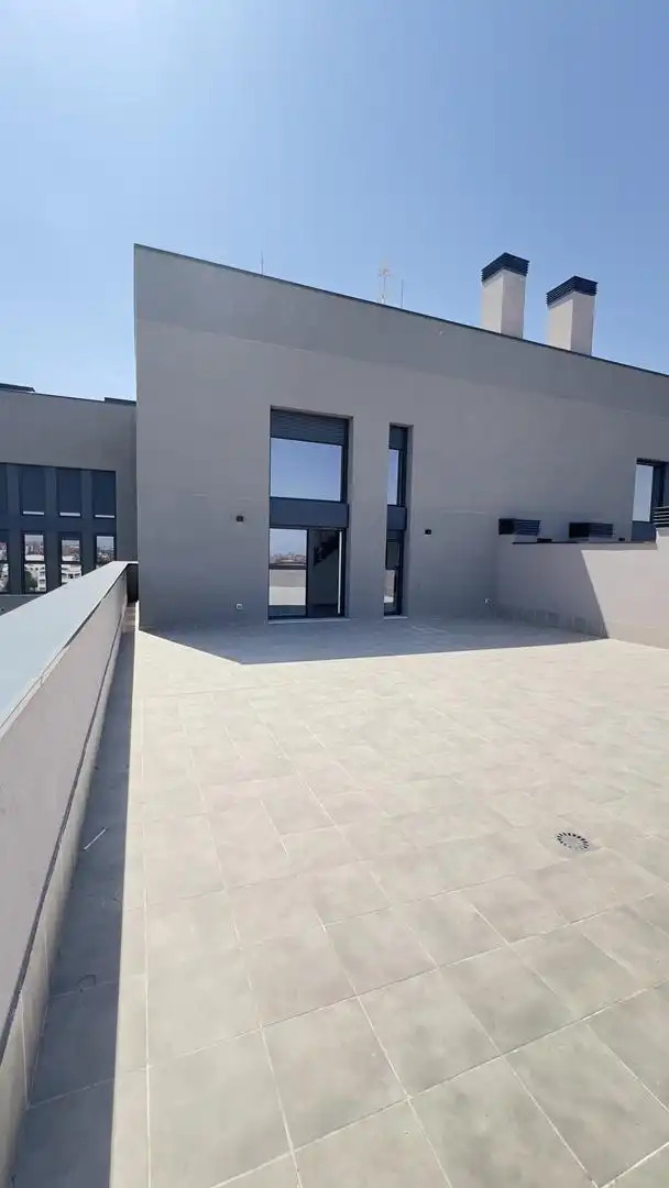 Flat for sale in Calle Laguna del Marquesado, 13, Villaverde Alto Exterior view of Flat for sale in Madrid with Air Conditioner, Heating and Parquet flooring