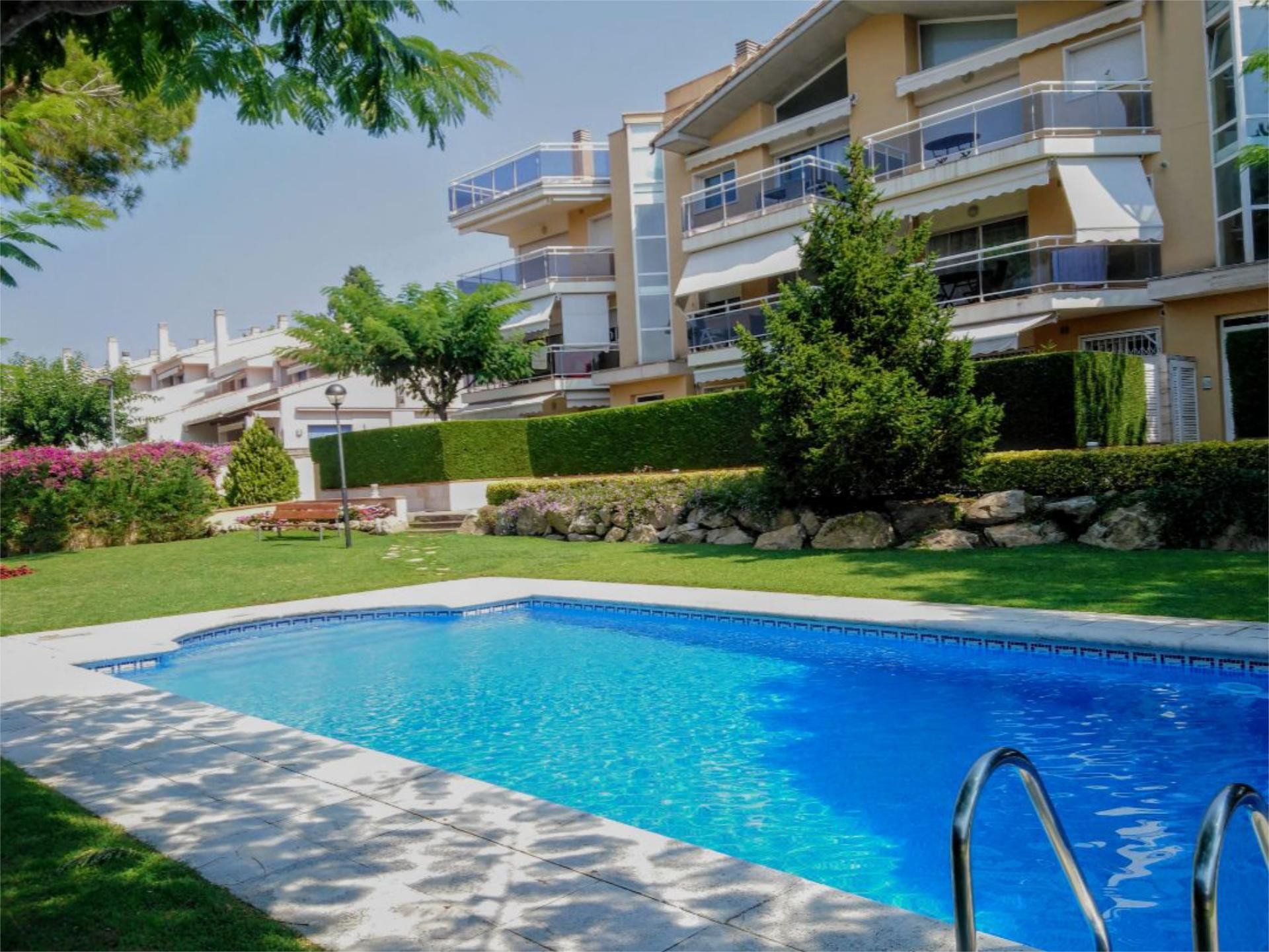 Swimming pool of Flat for sale in Castell-Platja d'Aro  with Air Conditioner, Terrace and Swimming Pool