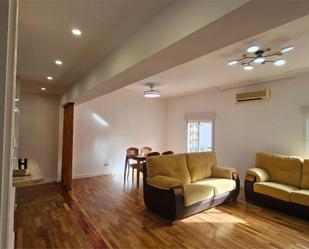 Living room of Flat for sale in Almendralejo  with Air Conditioner and Balcony