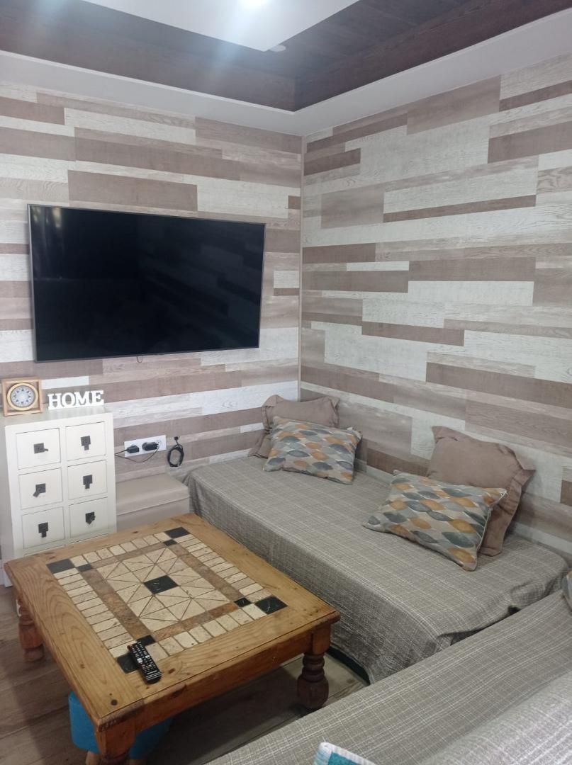Sala d'estar de Apartament de lloguer en  Almería Capital amb Moblat, Rentadora i Microones