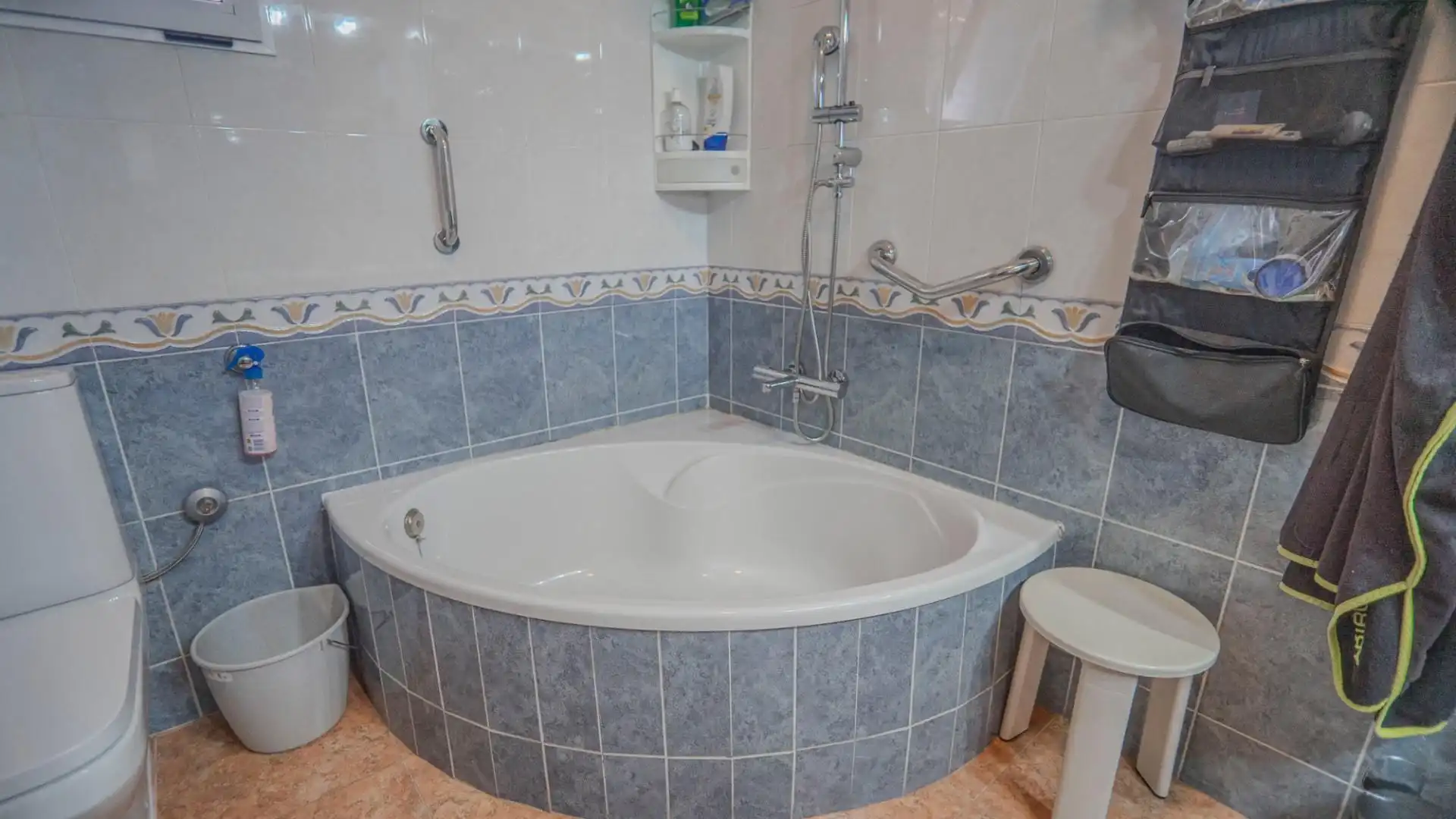 Bany de Pis en venda en Orihuela amb Aire condicionat, Calefacció i Jardí privat