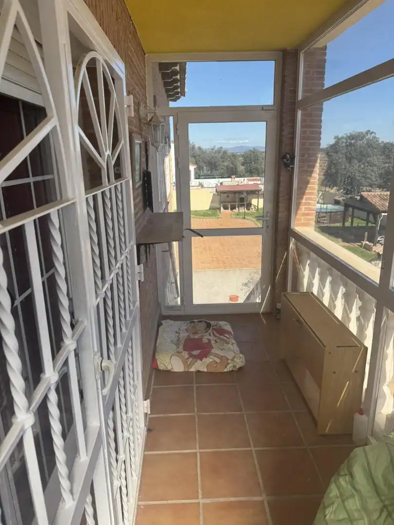 Houses for sale in Calle Ciudad Real, 280, El Casar de Escalona Balcony of Houses for sale in El Casar de Escalona with Air Conditioner, Terrace and Swimming Pool