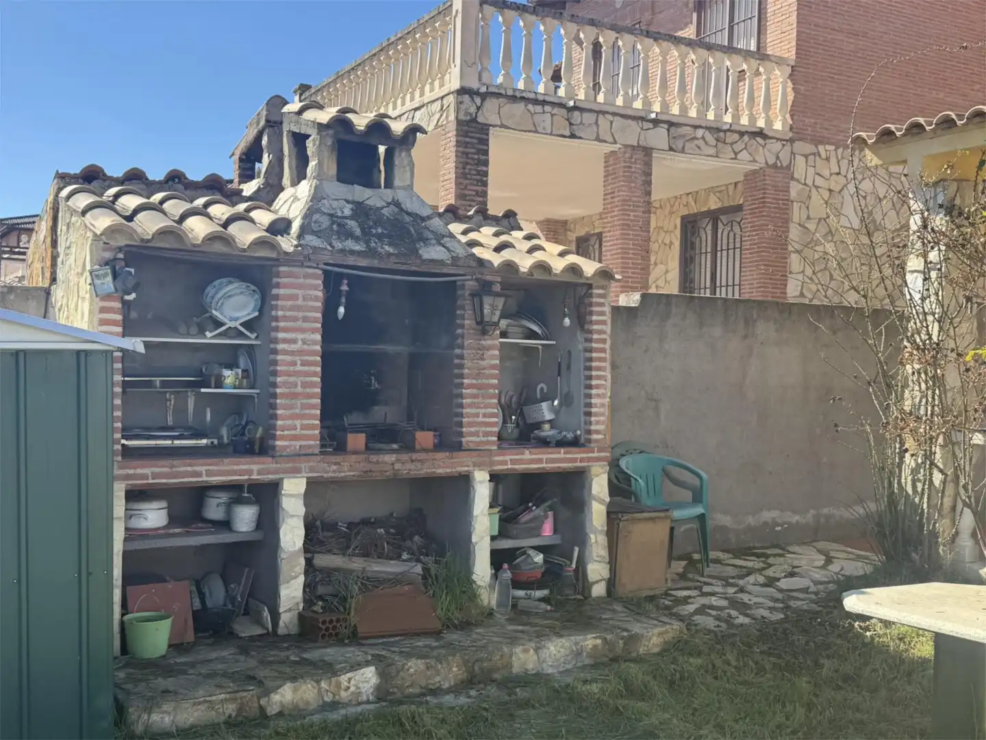 Houses for sale in Calle Ciudad Real, 280, El Casar de Escalona Exterior view of Houses for sale in El Casar de Escalona with Air Conditioner, Terrace and Swimming Pool