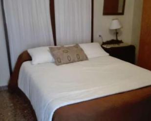 Bedroom of Flat to rent in Torredonjimeno  with Air Conditioner, Storage room and Furnished