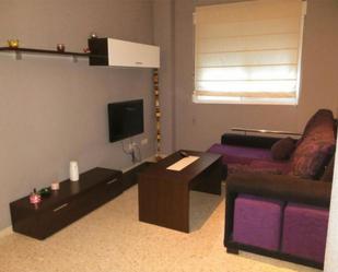 Living room of Flat to rent in Badajoz Capital  with Air Conditioner, Heating and Furnished