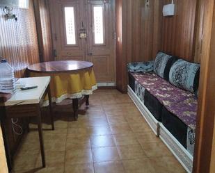 Sala d'estar de Casa adosada en venda en Sesma