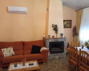 Living room of Single-family semi-detached to rent in San Román de los Montes  with Air Conditioner