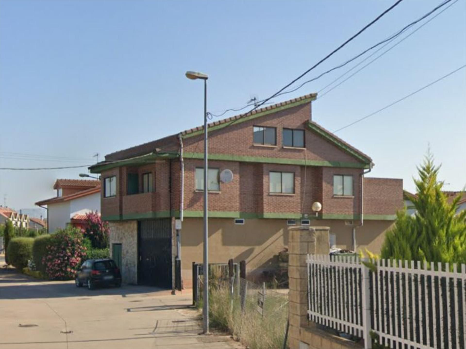 Exterior view of House or chalet for sale in Uruñuela  with Terrace and Balcony