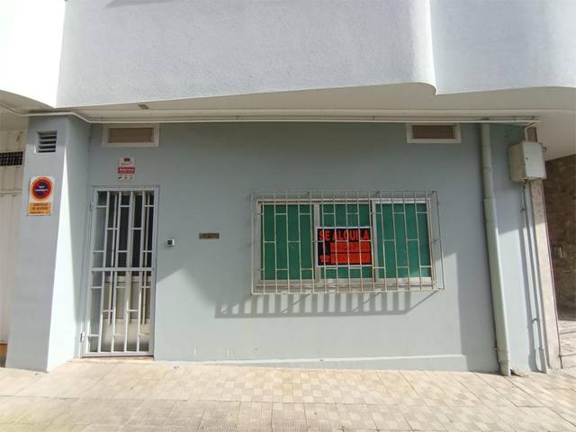 Local comercial en Alquiler en Rúa Álamos, 8 en Perillo