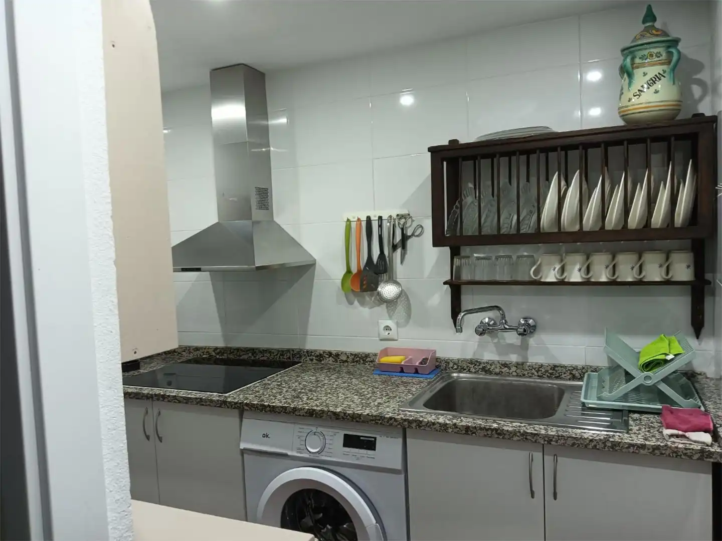 Cuina de Casa adosada en venda en Cambil amb Aire condicionat, Calefacció i Terrassa