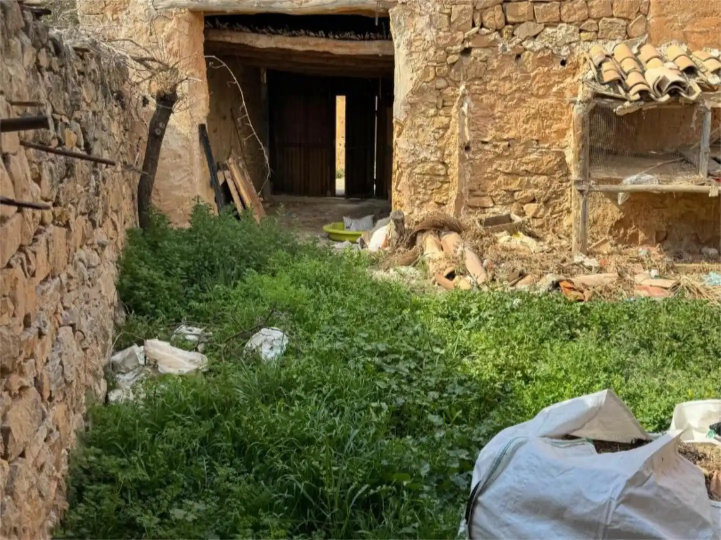 Casa adosada en venta en Alameda Campo Arriba, 161g, Alpuente Casa adosada en venta en Alpuente