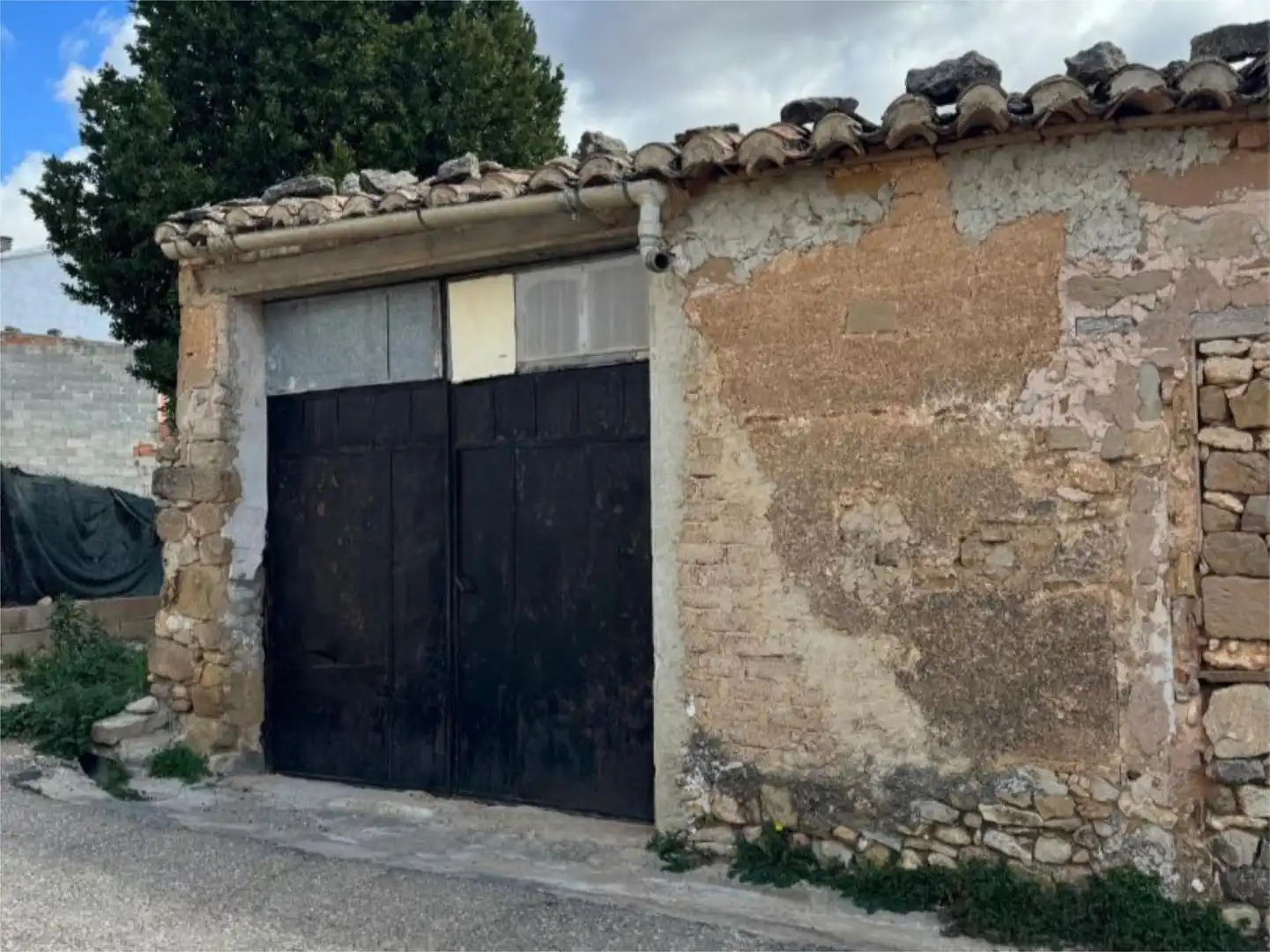 Casa adosada en venta en Alameda Campo Arriba, 161g, Alpuente Vista exterior de Casa adosada en venta en Alpuente