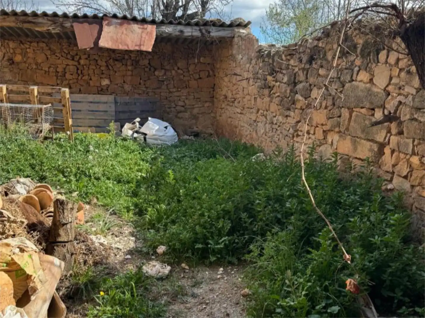 Casa adosada en venta en Alameda Campo Arriba, 161g, Alpuente Casa adosada en venta en Alpuente
