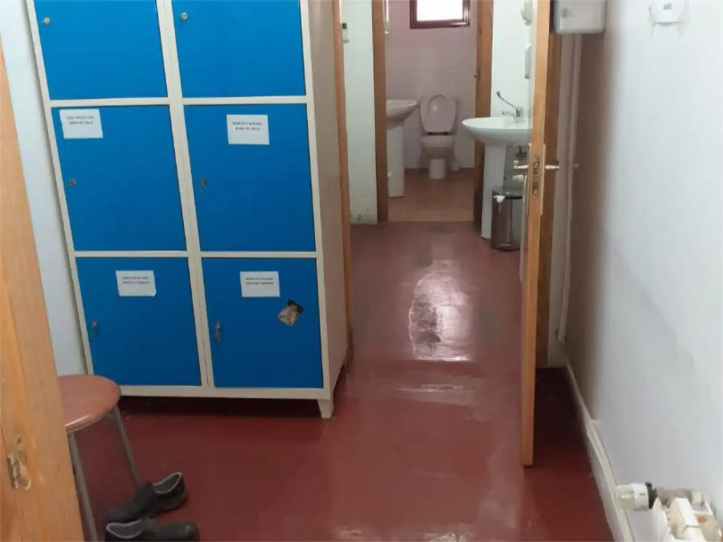 Badezimmer von Büro zum Verkauf in Agost