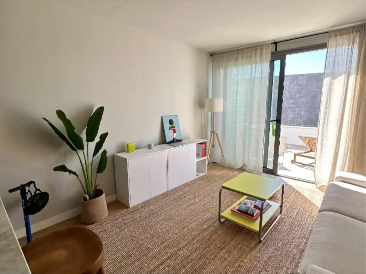 Sala de estar de Apartamento en venta en Arico con Parquet, Terraza y Trastero