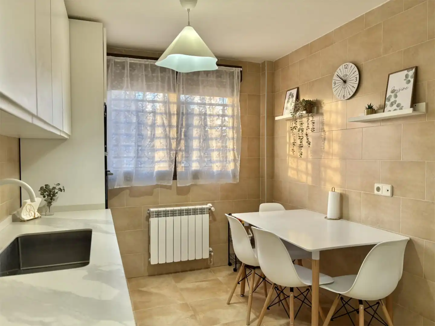 Detached homes for sale in Calle Canadá, 2, Villanueva de la Torre Dining room of Detached homes for sale in Villanueva de la Torre with Terrace