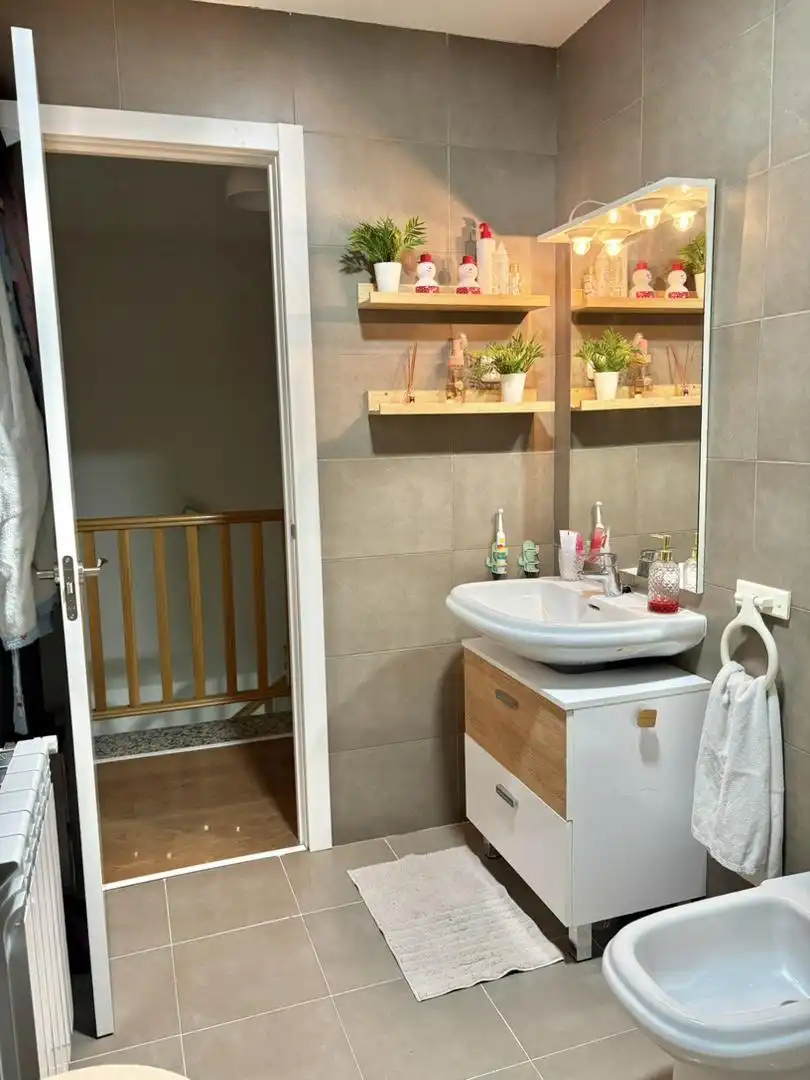 Detached homes for sale in Calle Canadá, 2, Villanueva de la Torre Bathroom of Detached homes for sale in Villanueva de la Torre with Terrace