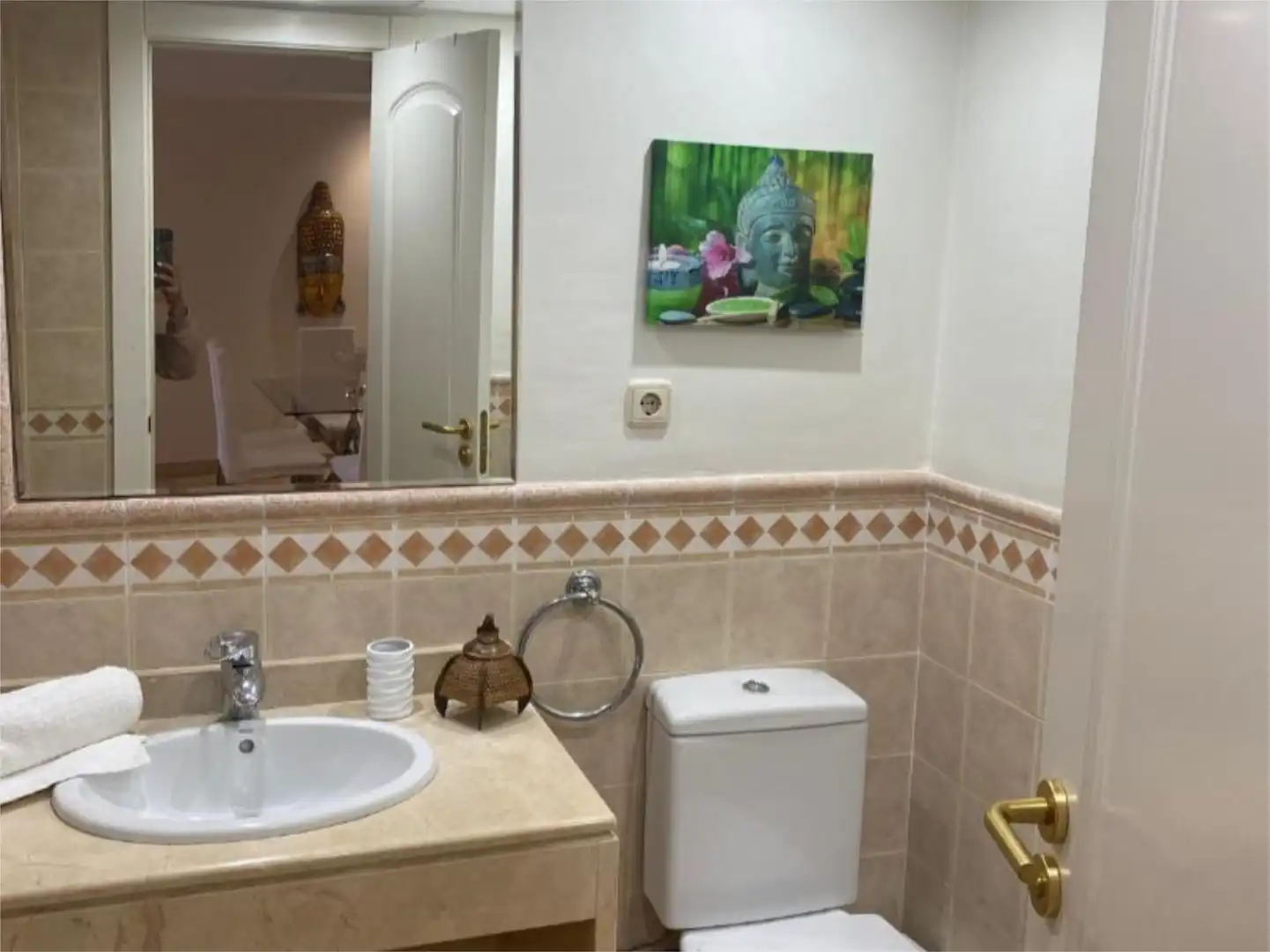 Badezimmer von Wohnung zur Miete in Marbella mit Klimaanlage, Heizung und Privatgarten