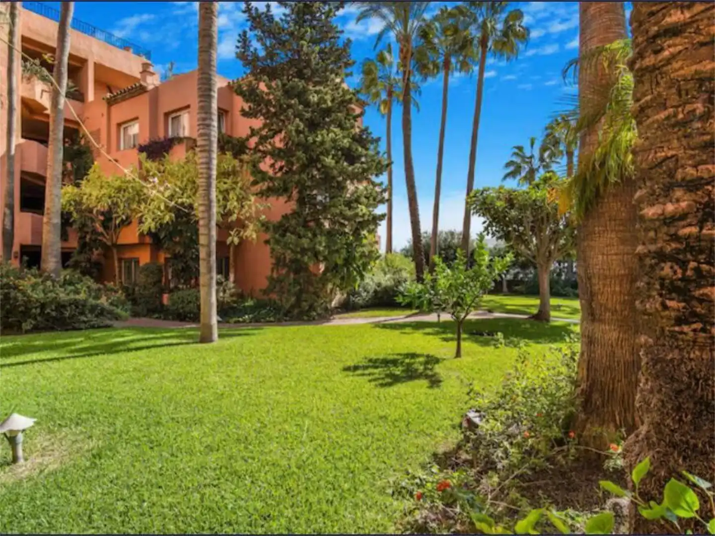 Garten von Wohnung zur Miete in Marbella mit Klimaanlage, Heizung und Privatgarten