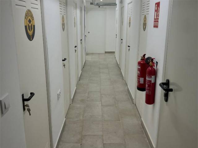 Trastero en Alquiler en Avenida de Kansas City, 26 en San Pablo