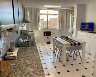 Kitchen of Flat for sale in  Sevilla Capital  with Heating