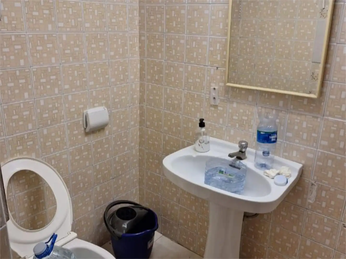 Baño de Planta baja en venta en Esplugues de Llobregat