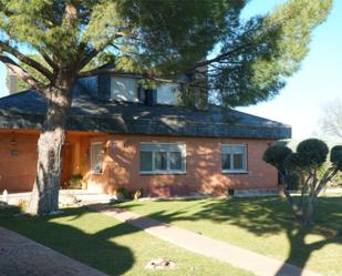 Exterior view of House or chalet for sale in Algete  with Heating, Private garden and Terrace