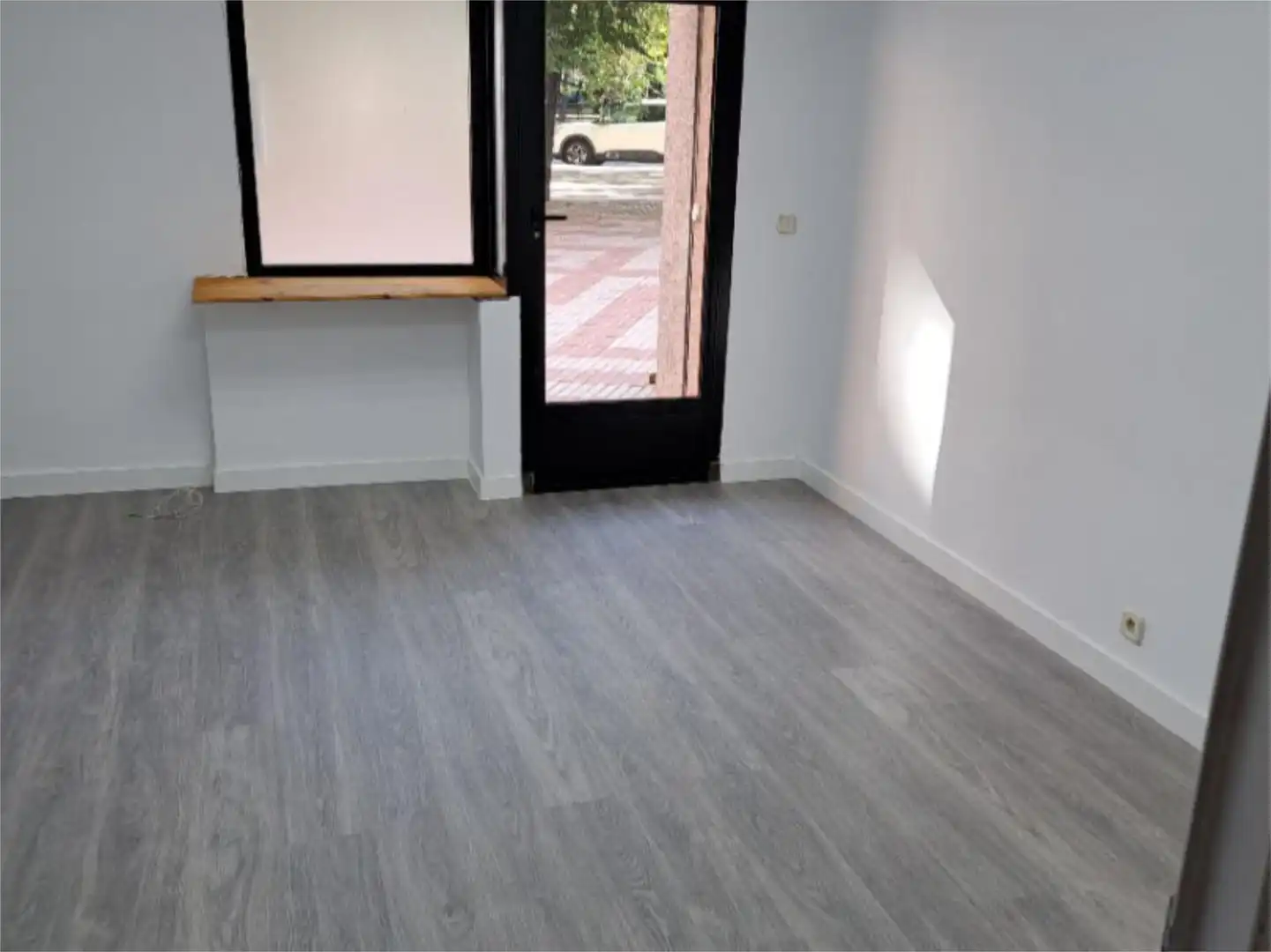 Local de alquiler en  Madrid Capital con Parquet
